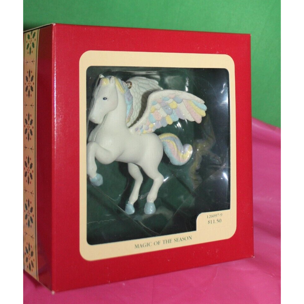 Carlton Summit Magic Of The Season Holiday Christmas Ornament 126097